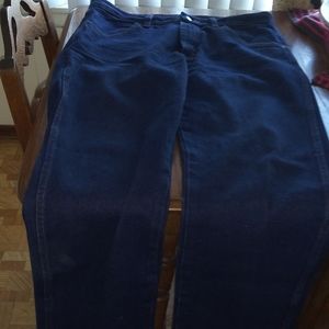 2 Pairs of RUSTLER MENS JEANS